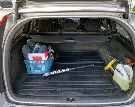 Серый Вольво В70, объемом двигателя 2.4 л и пробегом 360 тыс. км за 4999 $, фото 6 на Automoto.ua