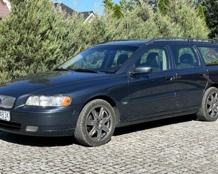 Сірий Вольво V70, об'ємом двигуна 2.4 л та пробігом 276 тис. км за 1650 $, фото 3 на Automoto.ua