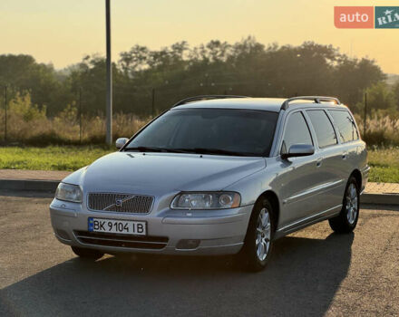 Вольво В70 2005 в Львове на Automoto.ua Серый Вольво В70, объемом двигателя 2.4 л и пробегом 342 тыс. км за 3000 $, фото 3 на Automoto.ua