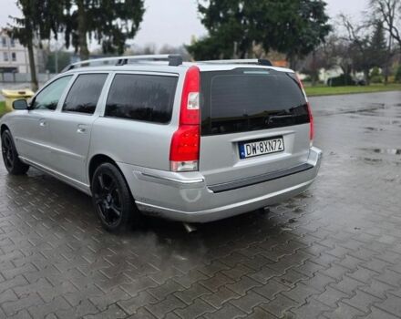 Сірий Вольво V70, об'ємом двигуна 2.4 л та пробігом 301 тис. км за 1370 $, фото 2 на Automoto.ua