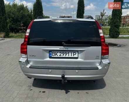 Серый Вольво В70, объемом двигателя 2.4 л и пробегом 350 тыс. км за 7000 $, фото 6 на Automoto.ua