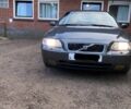 Серый Вольво В70, объемом двигателя 2.4 л и пробегом 460 тыс. км за 3200 $, фото 1 на Automoto.ua