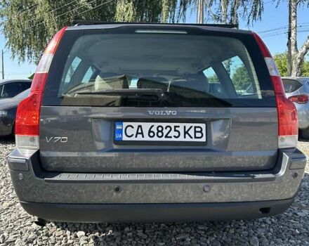 Серый Вольво В70, объемом двигателя 2.4 л и пробегом 438 тыс. км за 6500 $, фото 9 на Automoto.ua