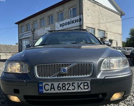 Серый Вольво В70, объемом двигателя 2.4 л и пробегом 438 тыс. км за 6500 $, фото 7 на Automoto.ua