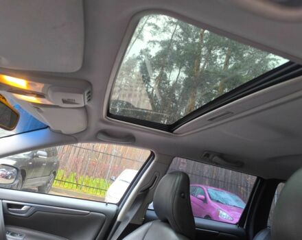 Серый Вольво В70, объемом двигателя 2.4 л и пробегом 269 тыс. км за 4316 $, фото 6 на Automoto.ua