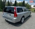 Серый Вольво В70, объемом двигателя 2.4 л и пробегом 350 тыс. км за 7000 $, фото 7 на Automoto.ua
