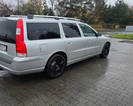 Серый Вольво В70, объемом двигателя 2.4 л и пробегом 301 тыс. км за 1463 $, фото 3 на Automoto.ua