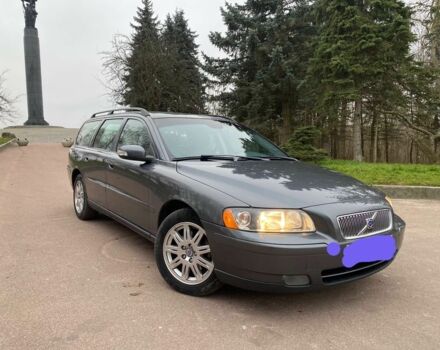 Сірий Вольво V70, об'ємом двигуна 2.4 л та пробігом 468 тис. км за 3300 $, фото 1 на Automoto.ua