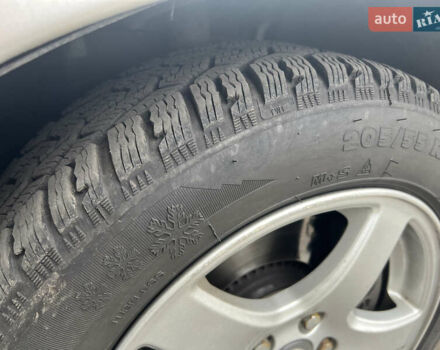 Сірий Вольво V70, об'ємом двигуна 2.52 л та пробігом 244 тис. км за 7900 $, фото 15 на Automoto.ua