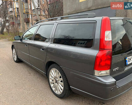 Сірий Вольво V70, об'ємом двигуна 2.44 л та пробігом 378 тис. км за 6200 $, фото 5 на Automoto.ua