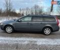 Серый Вольво В70, объемом двигателя 2.4 л и пробегом 300 тыс. км за 8000 $, фото 1 на Automoto.ua