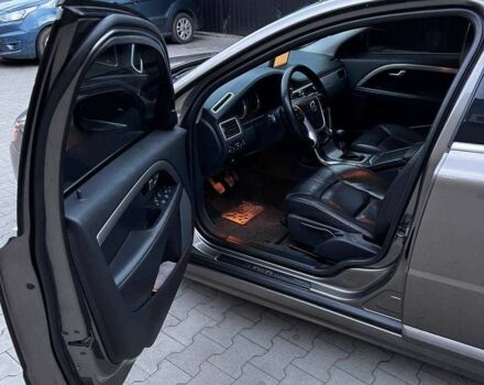 Сірий Вольво V70, об'ємом двигуна 1.6 л та пробігом 297 тис. км за 9300 $, фото 16 на Automoto.ua