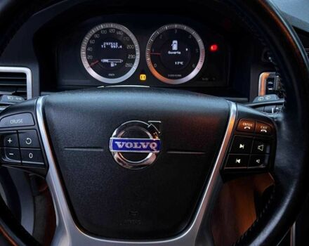 Сірий Вольво V70, об'ємом двигуна 1.6 л та пробігом 297 тис. км за 9300 $, фото 3 на Automoto.ua