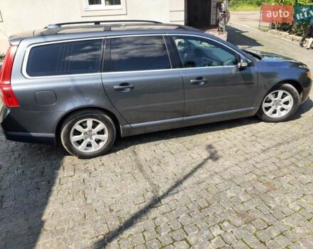 Серый Вольво В70, объемом двигателя 1.6 л и пробегом 251 тыс. км за 8900 $, фото 5 на Automoto.ua