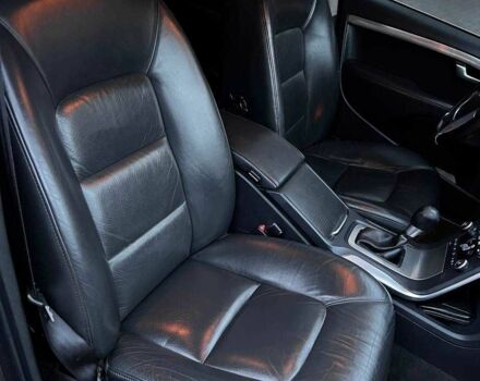 Сірий Вольво V70, об'ємом двигуна 1.6 л та пробігом 297 тис. км за 9300 $, фото 9 на Automoto.ua