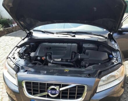 Серый Вольво В70, объемом двигателя 1.6 л и пробегом 243 тыс. км за 8700 $, фото 3 на Automoto.ua