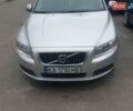 Серый Вольво В70, объемом двигателя 2.5 л и пробегом 330 тыс. км за 8700 $, фото 1 на Automoto.ua