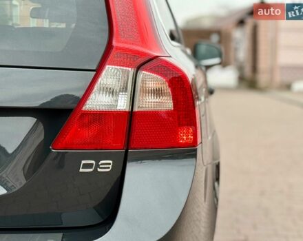 Сірий Вольво V70, об'ємом двигуна 2 л та пробігом 245 тис. км за 12500 $, фото 18 на Automoto.ua