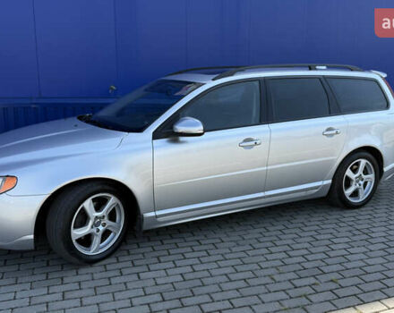 Вольво V70 2013 у Нововолинськ на Automoto.ua Сірий Вольво V70, об'ємом двигуна 2 л та пробігом 193 тис. км за 15600 $, фото 3 на Automoto.ua