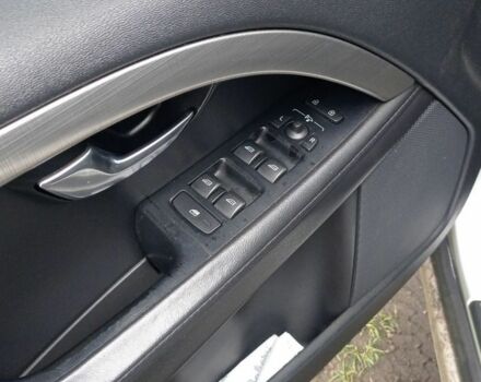 Сірий Вольво V70, об'ємом двигуна 2 л та пробігом 175 тис. км за 6500 $, фото 1 на Automoto.ua