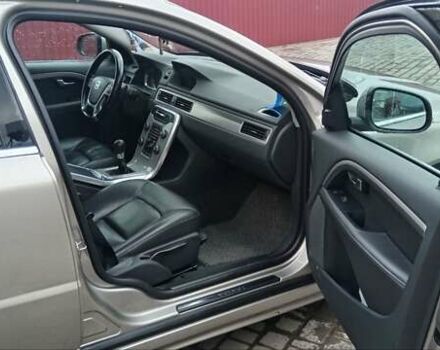 Серый Вольво В70, объемом двигателя 1.6 л и пробегом 205 тыс. км за 10500 $, фото 58 на Automoto.ua