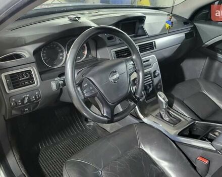 Вольво V70 2013 у Києві на Automoto.ua Сірий Вольво V70, об'ємом двигуна 2 л та пробігом 350 тис. км за 8000 $, фото 10 на Automoto.ua