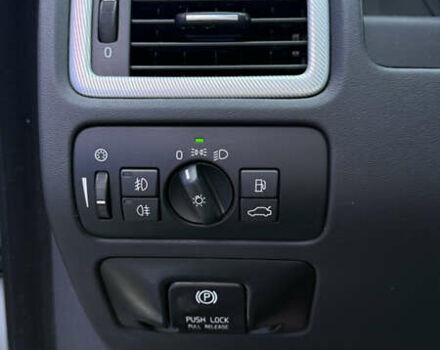 Вольво V70 2013 у Нововолинськ на Automoto.ua Сірий Вольво V70, об'ємом двигуна 2 л та пробігом 193 тис. км за 15600 $, фото 5 на Automoto.ua