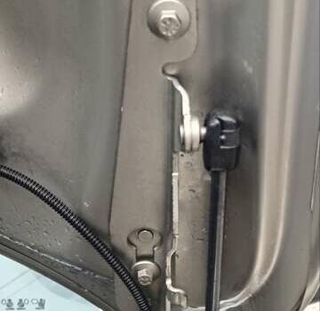 Серый Вольво В70, объемом двигателя 1.6 л и пробегом 205 тыс. км за 10500 $, фото 35 на Automoto.ua