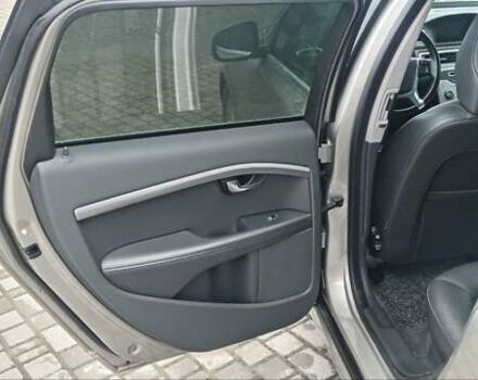 Серый Вольво В70, объемом двигателя 1.6 л и пробегом 205 тыс. км за 10500 $, фото 52 на Automoto.ua