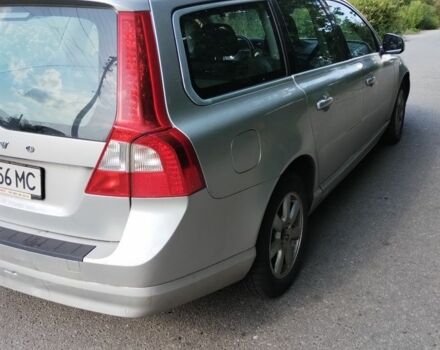 Серый Вольво В70, объемом двигателя 2 л и пробегом 191 тыс. км за 7700 $, фото 2 на Automoto.ua