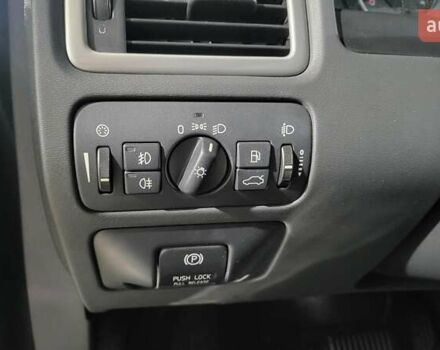 Вольво V70 2013 у Києві на Automoto.ua Сірий Вольво V70, об'ємом двигуна 2 л та пробігом 350 тис. км за 8000 $, фото 17 на Automoto.ua