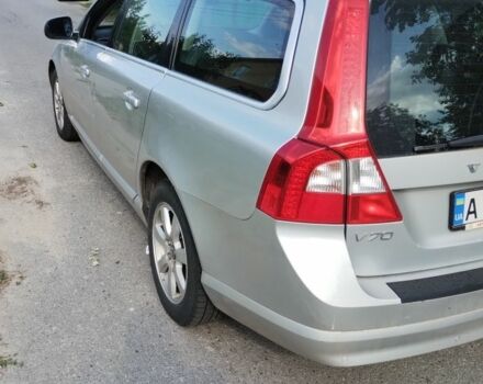 Серый Вольво В70, объемом двигателя 2 л и пробегом 191 тыс. км за 7700 $, фото 3 на Automoto.ua