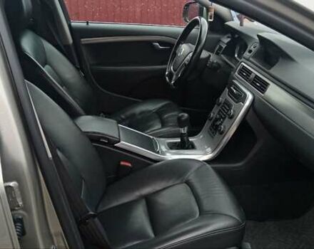 Серый Вольво В70, объемом двигателя 1.6 л и пробегом 205 тыс. км за 10500 $, фото 57 на Automoto.ua