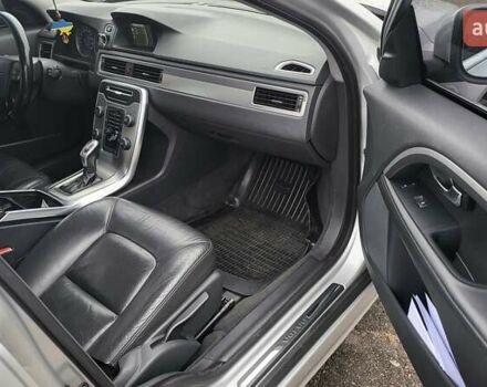 Сірий Вольво V70, об'ємом двигуна 2 л та пробігом 165 тис. км за 8000 $, фото 11 на Automoto.ua