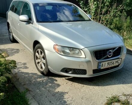 Серый Вольво В70, объемом двигателя 2 л и пробегом 191 тыс. км за 7700 $, фото 4 на Automoto.ua