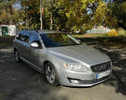 Серый Вольво В70, объемом двигателя 1.6 л и пробегом 220 тыс. км за 10500 $, фото 2 на Automoto.ua