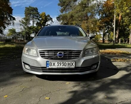 Серый Вольво В70, объемом двигателя 1.6 л и пробегом 220 тыс. км за 10500 $, фото 1 на Automoto.ua