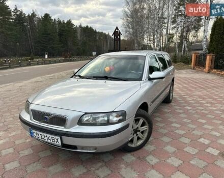 Серый Вольво В70, объемом двигателя 2.44 л и пробегом 477 тыс. км за 4300 $, фото 1 на Automoto.ua