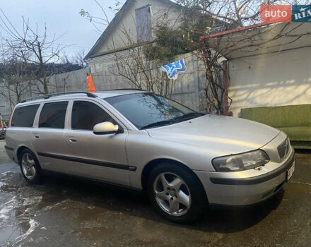 Сірий Вольво V70, об'ємом двигуна 2.44 л та пробігом 423 тис. км за 5000 $, фото 1 на Automoto.ua