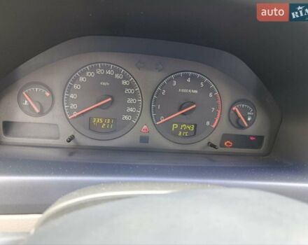 Сірий Вольво V70, об'ємом двигуна 2.4 л та пробігом 335 тис. км за 5500 $, фото 1 на Automoto.ua