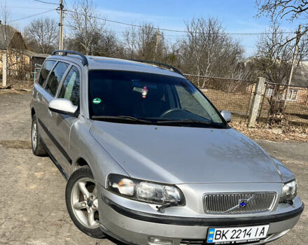 Сірий Вольво V70, об'ємом двигуна 2.4 л та пробігом 440 тис. км за 3600 $, фото 1 на Automoto.ua