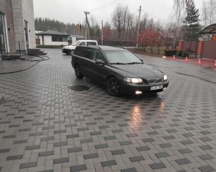 Серый Вольво В70, объемом двигателя 2.5 л и пробегом 362 тыс. км за 2500 $, фото 1 на Automoto.ua