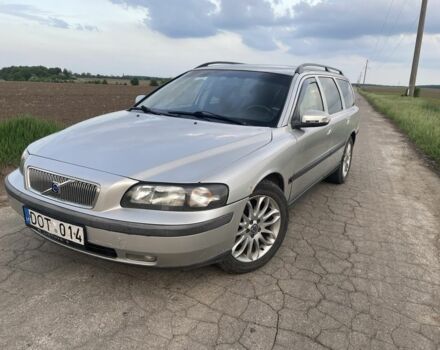 Серый Вольво В70, объемом двигателя 2.4 л и пробегом 425 тыс. км за 2500 $, фото 1 на Automoto.ua