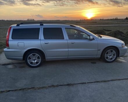 Серый Вольво В70, объемом двигателя 2.4 л и пробегом 254 тыс. км за 5600 $, фото 1 на Automoto.ua