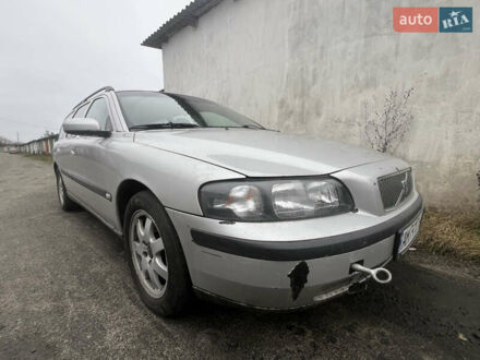 Сірий Вольво V70, об'ємом двигуна 2.44 л та пробігом 300 тис. км за 2300 $, фото 1 на Automoto.ua