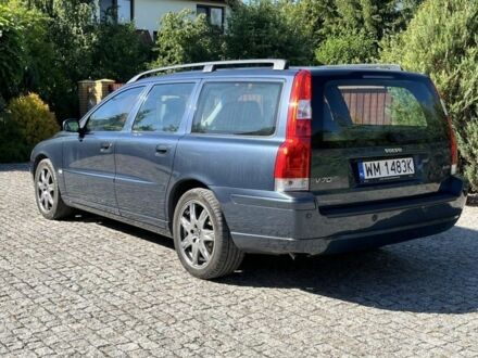 Серый Вольво В70, объемом двигателя 2.4 л и пробегом 276 тыс. км за 1650 $, фото 1 на Automoto.ua