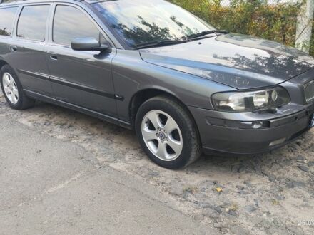 Сірий Вольво V70, об'ємом двигуна 2.4 л та пробігом 400 тис. км за 5700 $, фото 1 на Automoto.ua