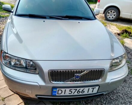 Серый Вольво В70, объемом двигателя 2.4 л и пробегом 343 тыс. км за 6500 $, фото 1 на Automoto.ua