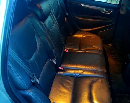 Серый Вольво В70, объемом двигателя 2.4 л и пробегом 27400 тыс. км за 3500 $, фото 1 на Automoto.ua