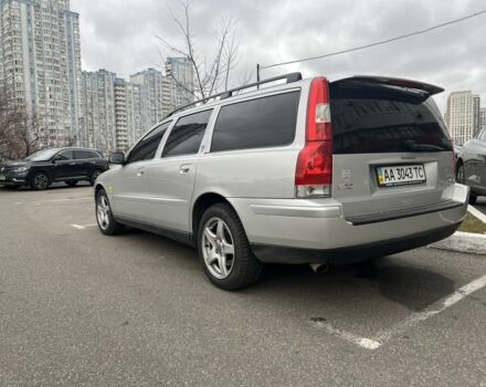 Сірий Вольво V70, об'ємом двигуна 2.5 л та пробігом 256 тис. км за 7300 $, фото 1 на Automoto.ua